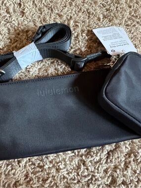 lululemon athletica Black Crossbody Belt Bag with Detachable Pouch